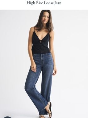 Abercrombie & Fitch The Loose High Rise Jean